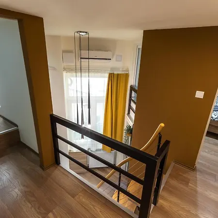Kazinczy 10 With 3 Bedrooms Budapest