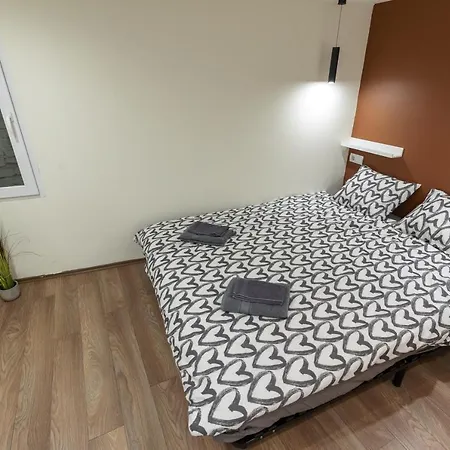 Apartment Kazinczy 10 With 3 Bedrooms